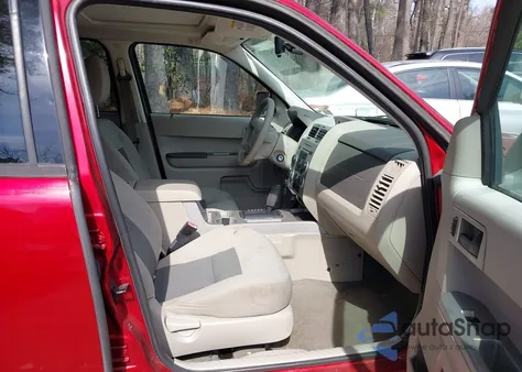 2008 Ford Escape Xlt z USA, uszkodzony, nr VIN 1FMCU93148KC24443